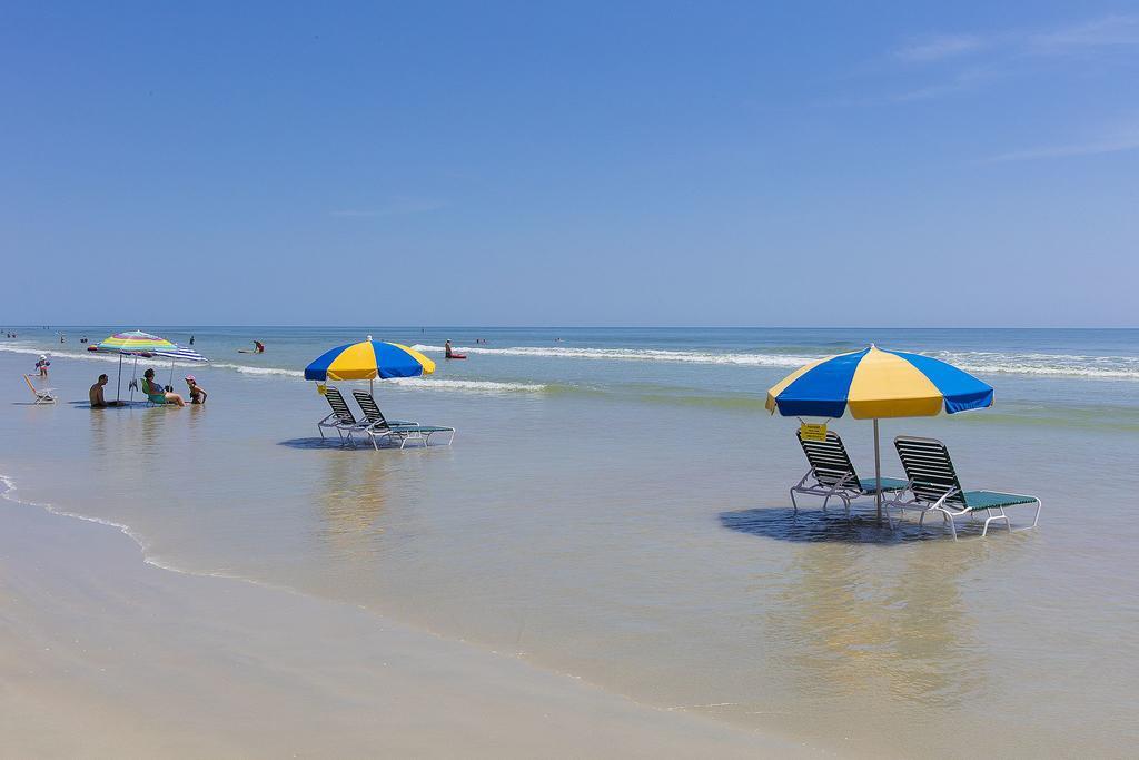 Fantasy Island - Daytona Beach Shores Aparthotel Buitenkant foto